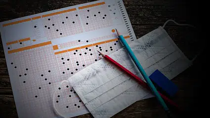 2025 YKS Sınavında Yasak Olan Eşyalar Hangileri? Gerekli Belgeler ÖSYM Tarafından Açıklandı