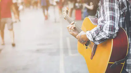 İstanbul’da kamusal alanlarda yüksek sesle müzik yasaklandı