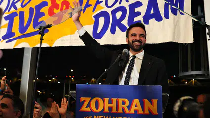 New York'un ilk sosyalist ve Müslüman belediye başkanı adayı Zohran Mamdani