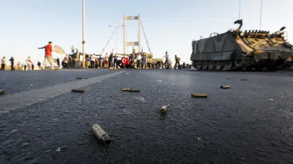 15 Temmuz darbe girişimi üzerinden 9 yıl geçti... Saat saat yaşananlar!