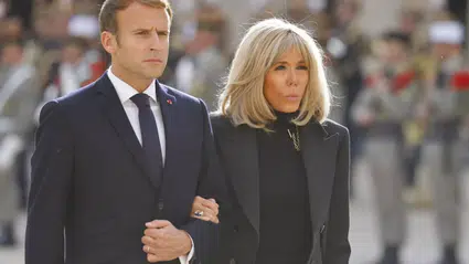 Tokat skandalının ardından yeni gerginlik: Emmanuel Macron'un eli havada kaldı
