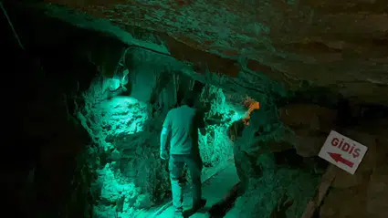 Sıcaklardan kaçış noktası: 6 milyon yıllık Fakıllı Mağarası serinliğiyle şifa sunuyor