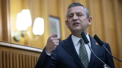 Özgür Özel, Turhan Çömez ve Turan Taşkın Özer’in fezlekeleri Meclis’e sunuldu