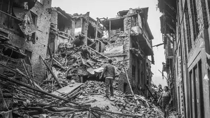 Deprem sorumluluğu inşaat işçisine mi yükleniyor? Yeni düzenleme tartışma yarattı