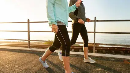 Hızlı tempolu yürüyüş yaşlıların hareket kabiliyetini artırıyor