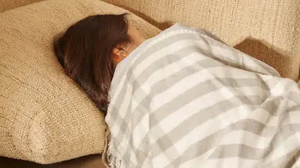 Sıcak havalarda neden uyku gelir? Sıcak havalarda uyku haliyle nasıl başa çıkılır?