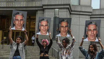 İngiliz medyası: Epstein davasında Elon Musk, Bill Gates, Bill Clinton ve Prens Andrew gibi isimler var