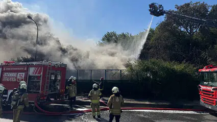 Pendik'te İSKİ arıtma tesisinde yangın çıktı