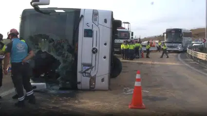 Kuzey Marmara Otoyolu’nda yolcu otobüsü devrildi: 3 ölü, 20 yaralı