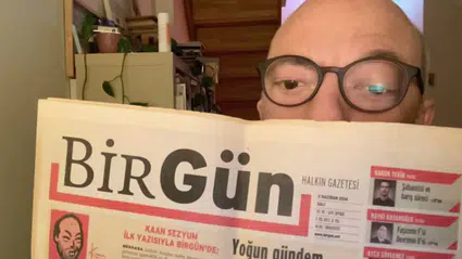BirGün, hakkındaki taciz iddialarını kabul eden yazar Kaan Sezyum ile yollarını ayırdı