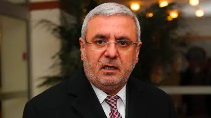 AK Partili Mehmet Metiner'den Diyanet’e Kürtçe hutbe çağrısı