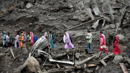 Cammu Keşmir’de sel ve toprak kayması: 30 ölü