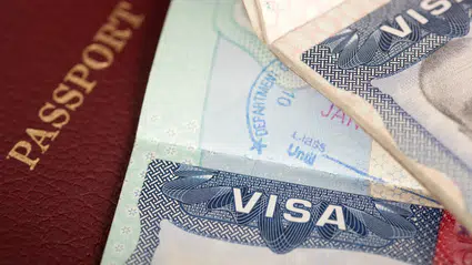 Trump yönetimi, vize sahiplerinin ülkede kalma sürelerini kısıtlamayı düşünüyor