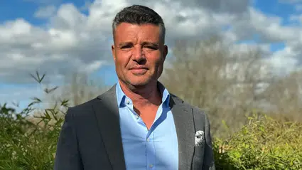 Saadettin Saran'ın yurtdışı çıkış yasağı var mı?