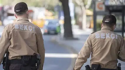 Sakarya’da okulda çıplak bekçi skandalı: Görevden uzaklaştırıldı