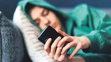 "Ev gençleri"ni üretime kazandırma hedefi: Türkiye’de 18-24 yaş grubunun üçte biri ne çalışıyor ne okuyor