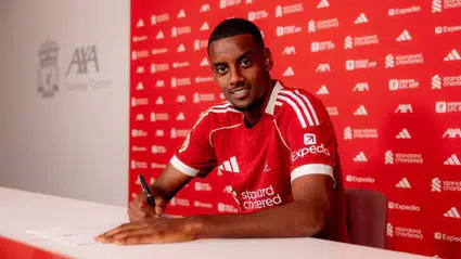 Liverpool, Alexander Isak’ı 125 milyon sterlinle transfer rekoruyla aldı