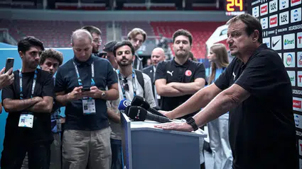 Ergin Ataman 12 Dev Adam'ın sıradaki rakibi hakkında konuştu: Karşımızda basketbolu iyi bilen, sert savunma yapan Polonya var