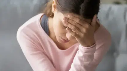 Ramazan’da baş ağrısına ilaçsız çözüm: Oruçluyken ağrıyı hafifleten doğal yöntemler