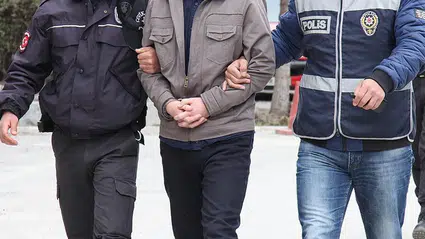 İzmir Çiğli’de kız yurdunda taciz girişimi: Şüpheli tutuklandı, müdür görevden alındı