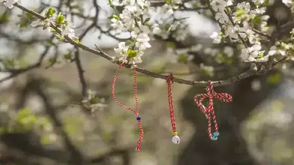 Marteniçka bilekliği: Baharın gelişiyle yeniden merak konusu! Hikayesi ve sırlarıyla Marteniçka