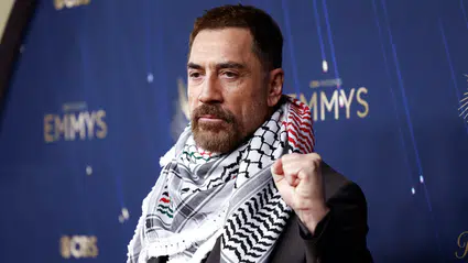 Oscar ödüllü oyuncu Javier Bardem, İran'da vurulan ilkokulu TRT World haberiyle duyurdu