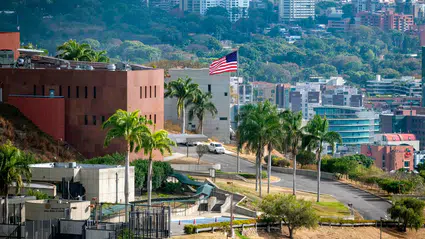 Caracas'ta yeni dönem: ABD Büyükelçiliği kapılarını yeniden açtı