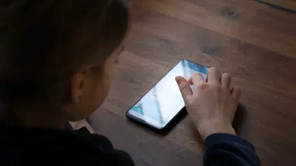 Günde 3 saatten fazla sosyal medya kullanan çocuklarda depresyon riski artıyor