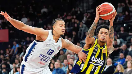 Fenerbahçe Beko derbide gövde gösterisi yaptı: Anadolu Efes’i farklı geçti