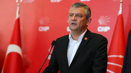 Özgür Özel'den Silivri'de 7 saatlik kritik mesai: İmamoğlu ve Gezi tutuklularını ziyaret etti