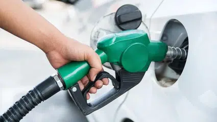 Motorine zam geldi: Akaryakıtta tabela bir kez daha değişti