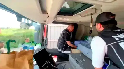 Hatay'da durdurulan TIR'da 12,6 milyon liralık uyuşturucu ham maddesi ele geçirildi