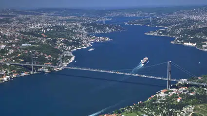 Türk Boğazları geçiş ücretleri artıyor: Net ton başına 6,70 dolar olacak