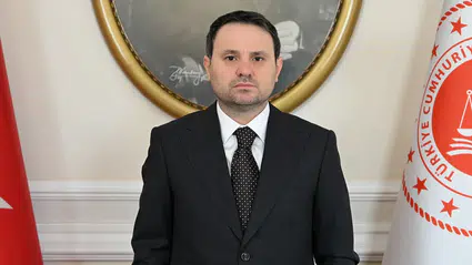 Adalet Bakanı Akın Gürlek'ten Yargıtay ve Danıştay üyeliklerine seçilen üç isim için tebrik mesajı