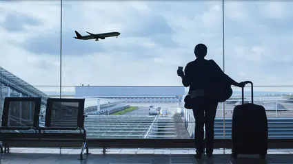 Uçuşu geciken yolcuya 32 bin TL’ye kadar tazminat: AB’den yeni yolcu hakları düzenlemesi