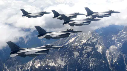 NATO savaş uçakları Letonya hava sahasını ihlal eden İHA’yı düşürdü