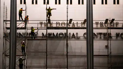 Washington'daki John F. Kennedy Sahne Sanatları Merkezi'nden Trump'ın soyadı resmen silindi