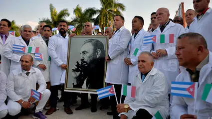 ABD'den Küba'ya "doktor" darbesi: Milyarlarca dolarlık gelir tehlikede