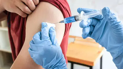 BM uyardı: Geçen yıl 13,5 milyon çocuk hiçbir rutin aşıya ulaşamadı