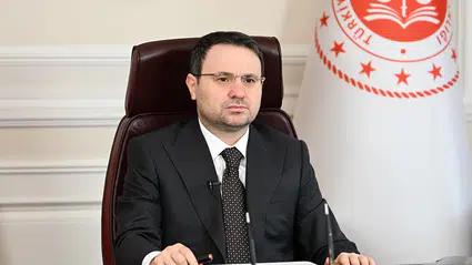 Akın Gürlek'ten Kızılay'a 150 bin liralık bağış: "Vatandaşlarımız gönül rahatlığıyla bağış yapabilir"