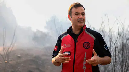Susurluk'taki orman yangınında talihsiz kaza: Boğazına kor parçası isabet eden Ahmet Akın hastaneye kaldırıldı