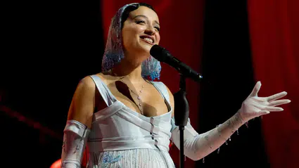 Melike Şahin doğuma günler kala son halini paylaştı: Hamilelik pozlarına beğeni yağdı