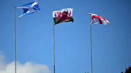 İskoçya, Galler ve Kuzey İrlanda'dan tarihi ayrılık adımı