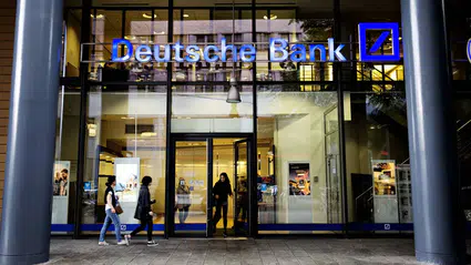 Almanya'nın en büyük bankası Deutsche Bank'a polis baskını