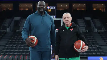 Cumhurbaşkanı Erdoğan ve Shaquille O'Neal basketbol sahasında buluştu