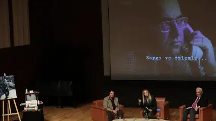 Uğur Mumcu İzmir’de adına yakışır bir törenle anıldı