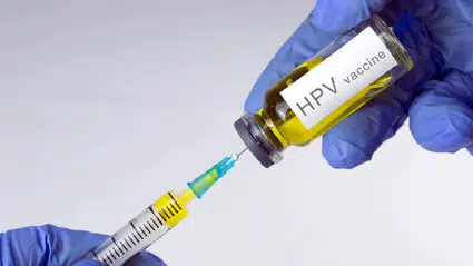 Rahim ağzı kanserinde kritik uyarı: HPV aşısı ve tarama hayat kurtarıyor