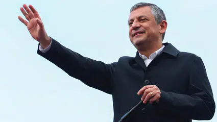 Özgür Özel, Hatay'dan seslendi: Millet yardım beklerken IBAN gönderen bunlardı