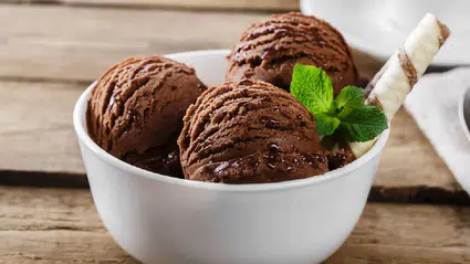 Diyet yaparken tatlı ve pizza yasak değil: Küçük kaçamaklar kilo vermeyi kolaylaştırıyor