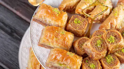 Saraydan çarşıya baklava: Bir tatlı nasıl millileşti?
